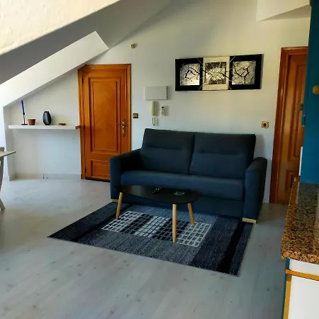 Apartmán En El Casco Antiguo De *